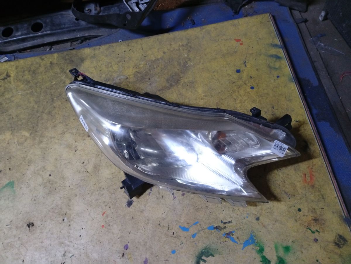Фара 1868 1868 на Nissan Note E12 Фото 7
