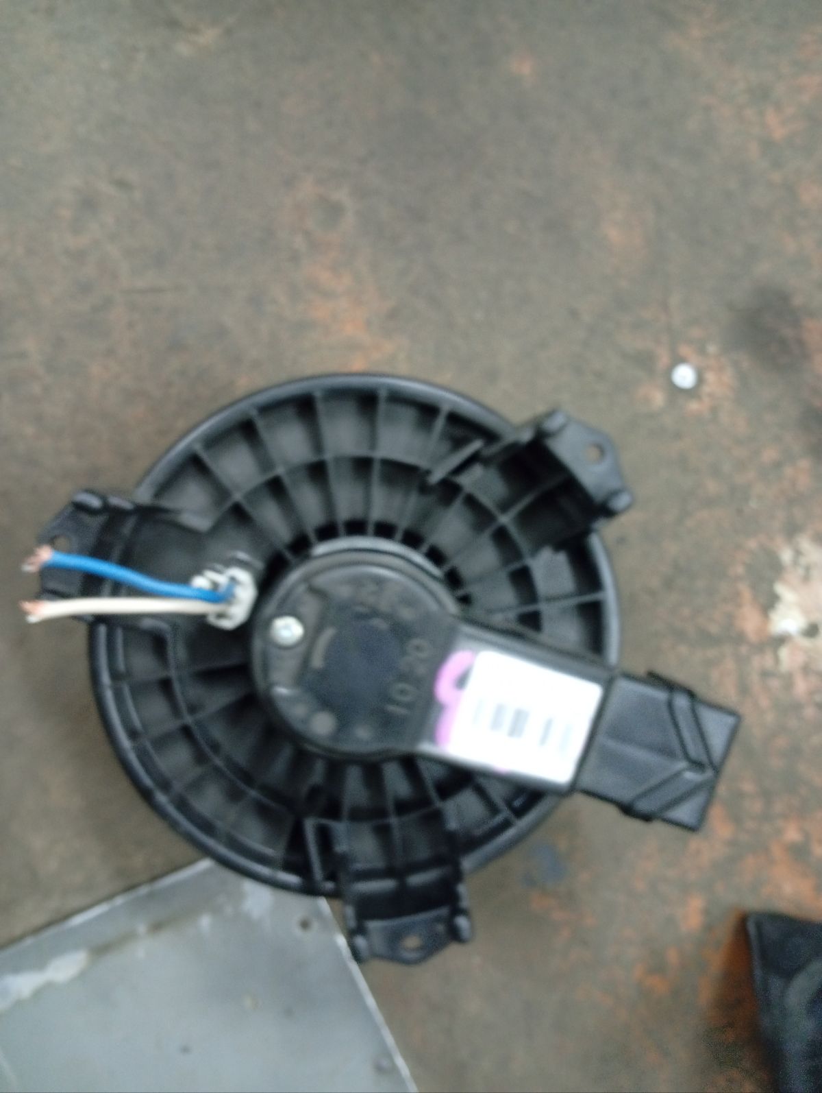 Мотор печки 79310-SYY-003 на Honda Freed GB3 Фото 5