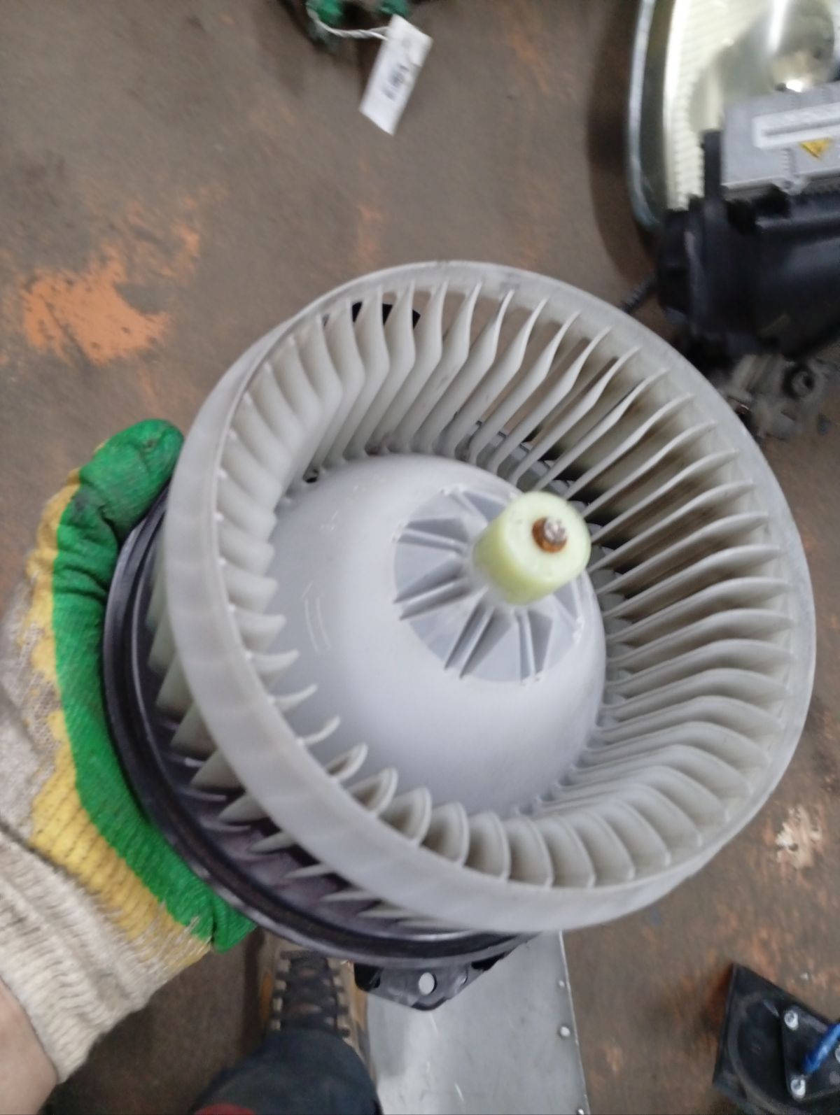 Мотор печки 79310-SYY-003 на Honda Freed GB3 Фото 6