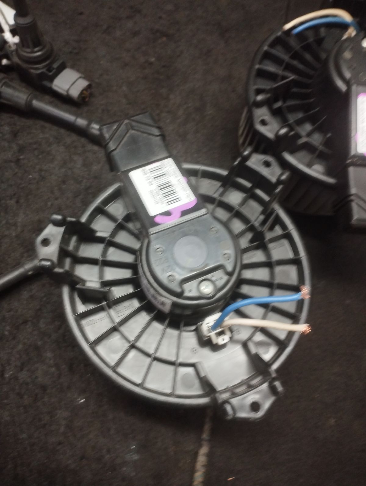 Мотор печки 79310-SYY-003 на Honda Freed GB3 Фото 7