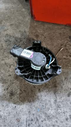 Мотор печки 79310-SYY-003 на Honda Freed GB3 Фото 3