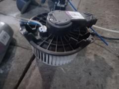 Мотор печки 79310-SYY-003 на Honda Freed GB3 Фото 3