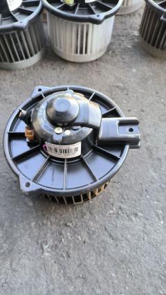 Мотор печки 79310-SAA-003 на Honda Fit GD1 Фото 3