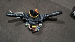 Переключатель поворотов на Toyota Prius ZVW30 Фото 6