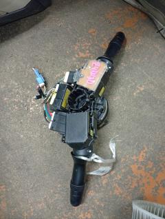 Переключатель поворотов на Toyota Prius ZVW30 Фото 8