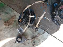 Блок розжига ксенона на Nissan Serena C25 Фото 2
