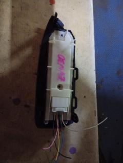 Блок упр-я стеклоподъемниками 84040-33080 на Toyota Prius ZVW30 Фото 5