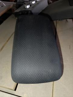 Подлокотник на Toyota Caldina AZT241W Фото 9