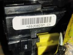 Переключатель поворотов на Toyota Ipsum ACM21W Фото 10