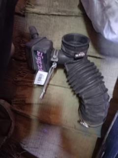 Патрубок воздушн.фильтра на Nissan Serena FC26 MR20DD Фото 5