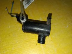 Насос омывателя стекла на Toyota Camry ACV30 2AZ-FE 85330-10280
