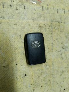 Ключ двери на Toyota Prius ZVW30 Фото 2