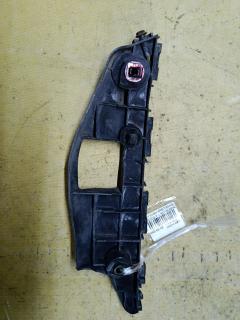 Крепление бампера 52116-68040, 52116-68041 на Toyota Wish ZGE20G Фото 2