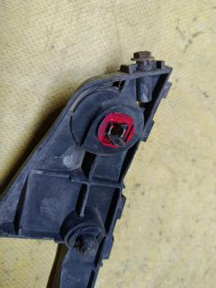 Крепление бампера 52116-68040, 52116-68041 на Toyota Wish ZGE20G Фото 3