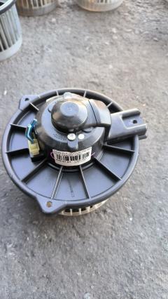 Мотор печки 79310-SAA-003 на Honda Fit GD2 Фото 3