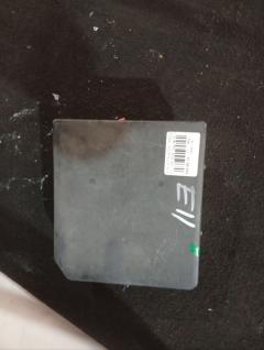 Блок предохранителей на Nissan Note E11 HR15DE Фото 4