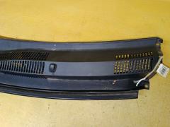 Решетка под лобовое стекло 55786-B1010 на Toyota Passo KGC35 Фото 2