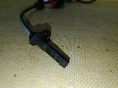 Датчик ABS на Honda Element YH2 K24A Фото 2