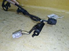 Датчик ABS 89543-30260 на Toyota Crown GRS182 3GR-FSE Фото 2