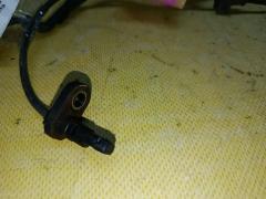 Датчик ABS на Honda Stream RN6 R18A Фото 2