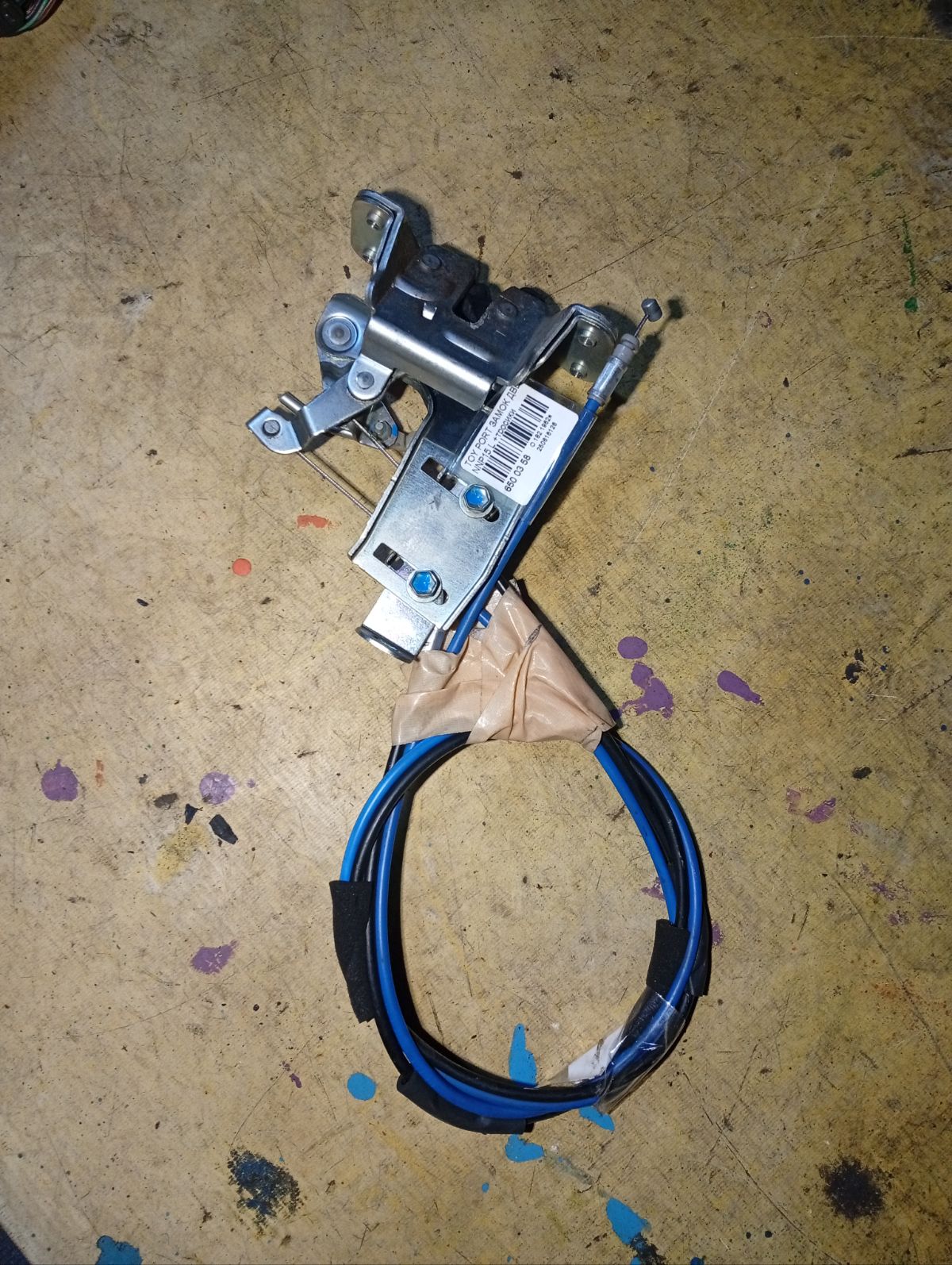 Замок двери на Toyota Porte NNP15 Фото 3