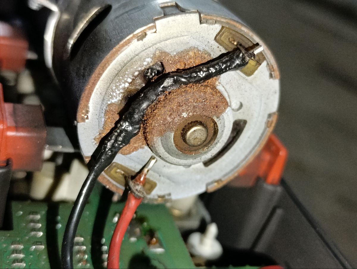 Компрессор центрального замка 2208000748 на Mercedes-Benz S-Class W220 Фото 10