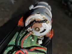 Компрессор центрального замка 2208000748 на Mercedes-Benz S-Class W220 Фото 8