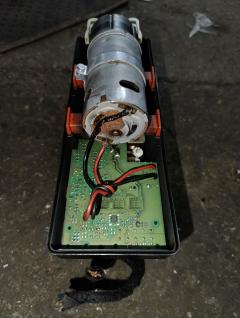 Компрессор центрального замка 2208000748 на Mercedes-Benz S-Class W220 Фото 9