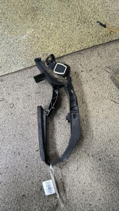 Педаль подачи топлива A2113000404 на Mercedes-Benz C-Class W203 Фото 5