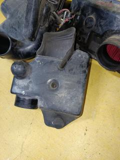 Корпус воздушного фильтра JF1SF65642H726235 на Subaru Forester SF9 EJ251AXVAB Фото 4