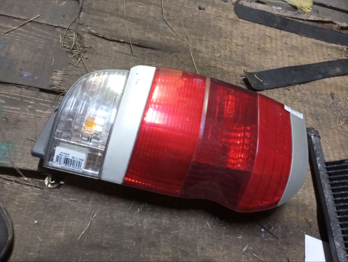 Стоп 26-98 26-98 на Toyota Grand Hiace VCH10W Фото 5