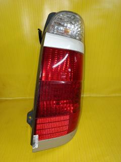 Стоп на Toyota Grand Hiace VCH10W 26-98, Правое расположение