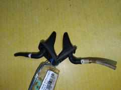 Форсунка омывателя на Nissan Vanette SKF2VN 28930HA001  28930HA002  28930HA003  MQ904747  MQ907635  MQ907960  S47P67510B  S47P67510C  S47P67510D, Переднее расположение