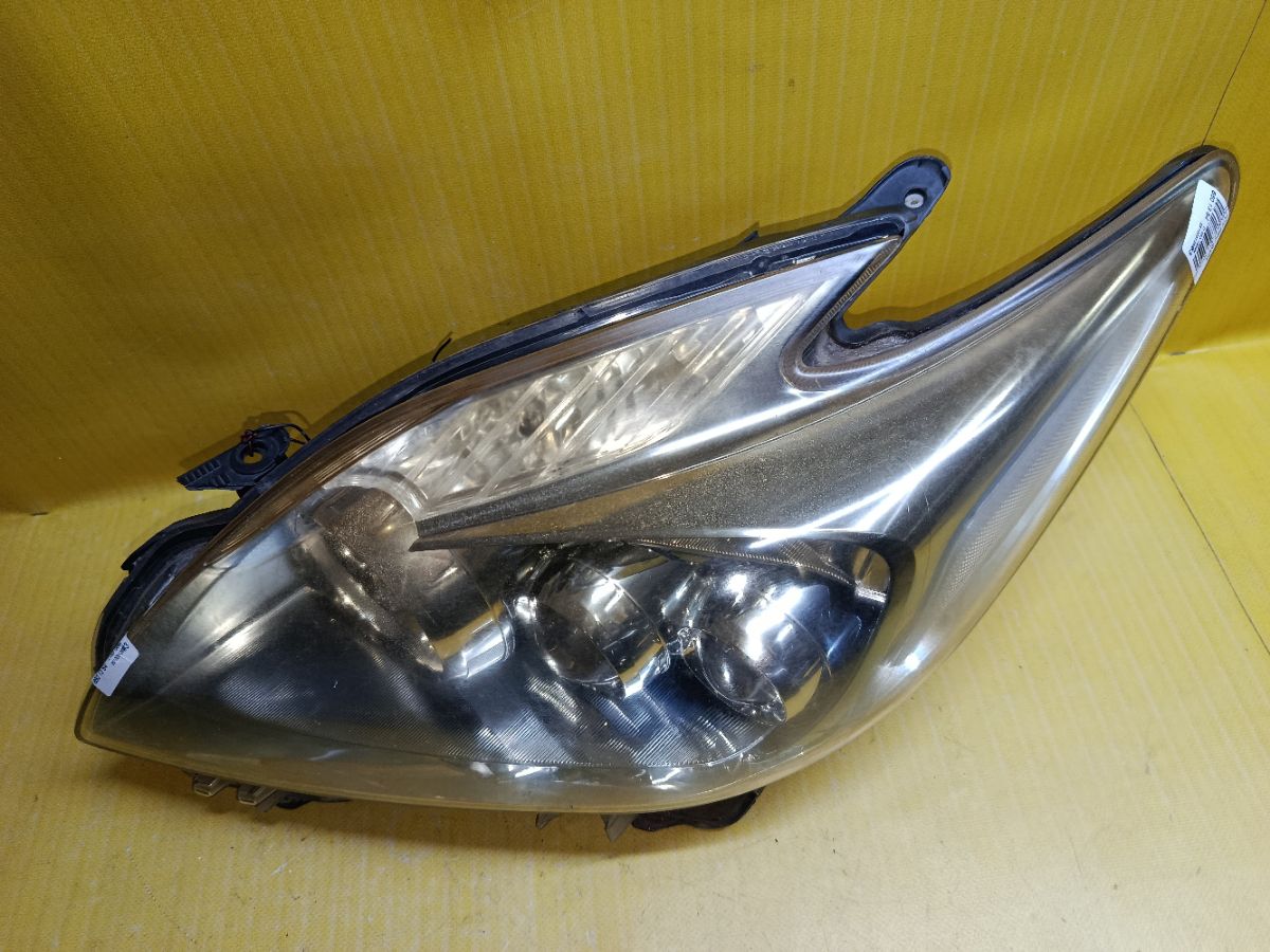 Фара 47-30 47-30,212-11P6-LDEM7 L на Toyota Prius ZVW30 Фото 3