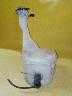 Бачок омывателя на Toyota Platz SCP11