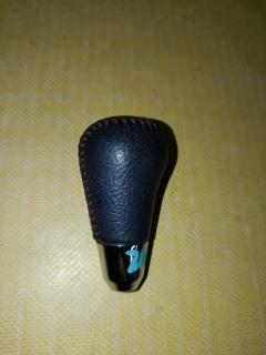 Ручка КПП на Toyota Isis ZNM10W