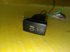 Кнопка на Toyota Noah AZR60G Фото 2