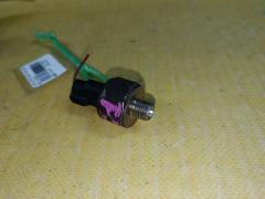 Датчик детонации на Honda Stepwgn RG1 K20A 30530 PNA 003