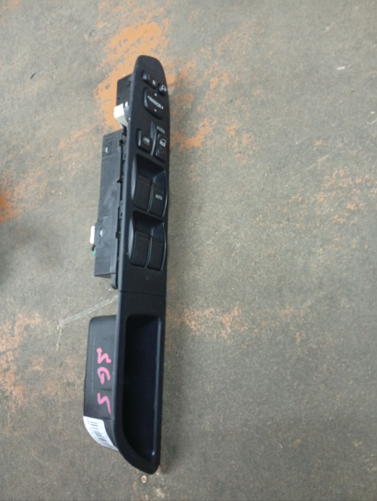 Блок упр-я стеклоподъемниками на Subaru Forester SG5 Фото 8