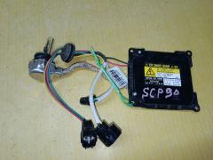 Блок розжига ксенона 85967-33040 на Toyota Vitz KSP90 Фото 2