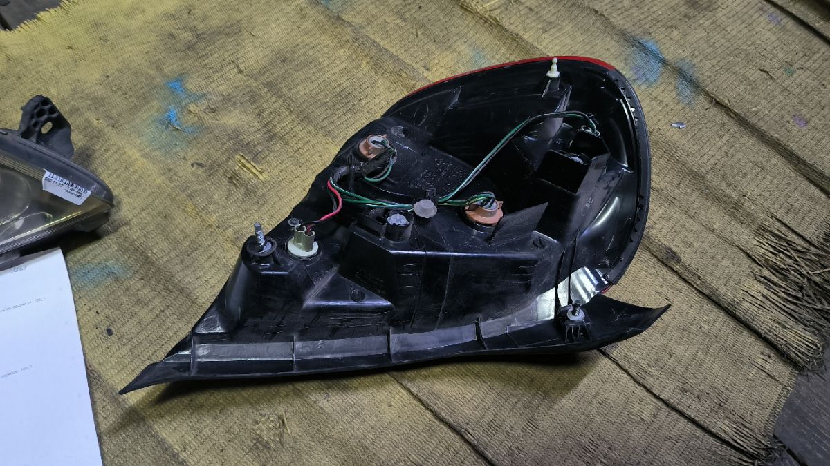 Стоп 4978 4978 на Nissan Bluebird Sylphy FG10 Фото 7