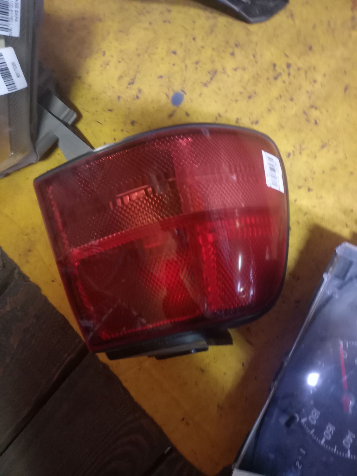 Стоп 4853A 4853A на Nissan Liberty RM12 Фото 5