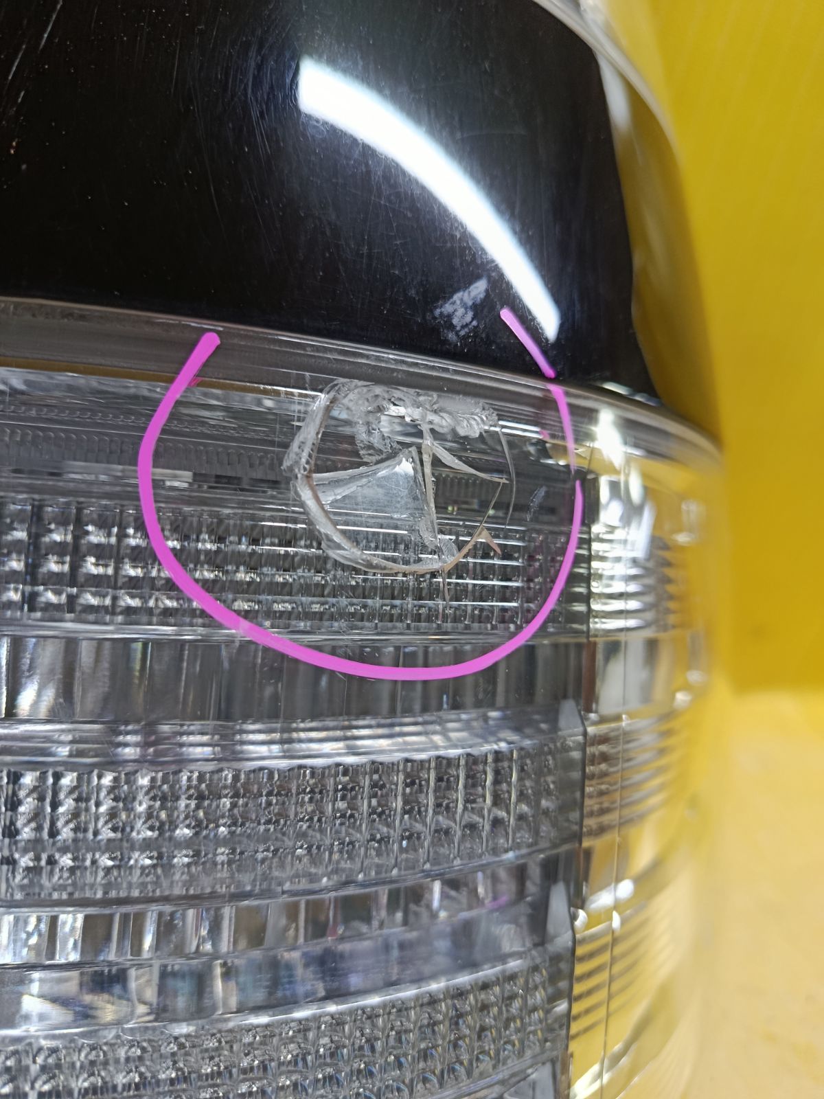 Стоп 28-185 28-185 на Toyota Voxy AZR60G Фото 3