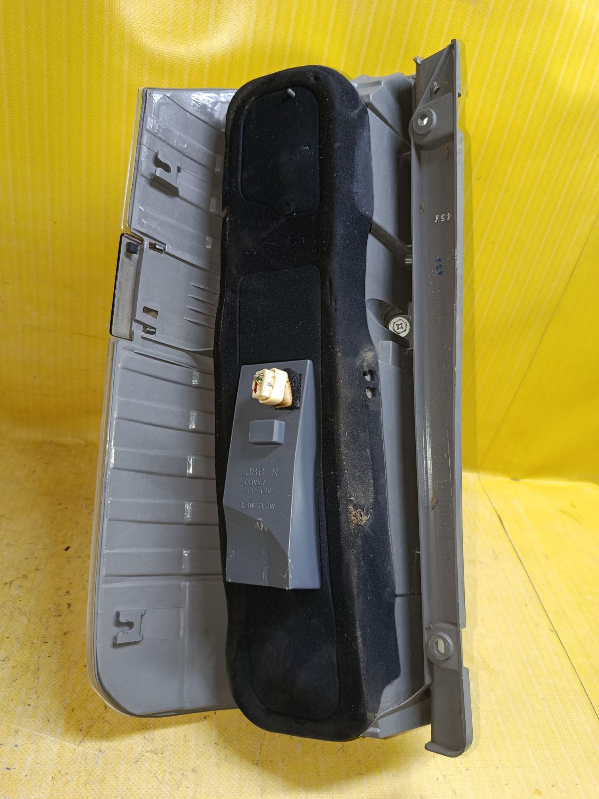 Стоп 28-185 28-185 на Toyota Voxy AZR60G Фото 5