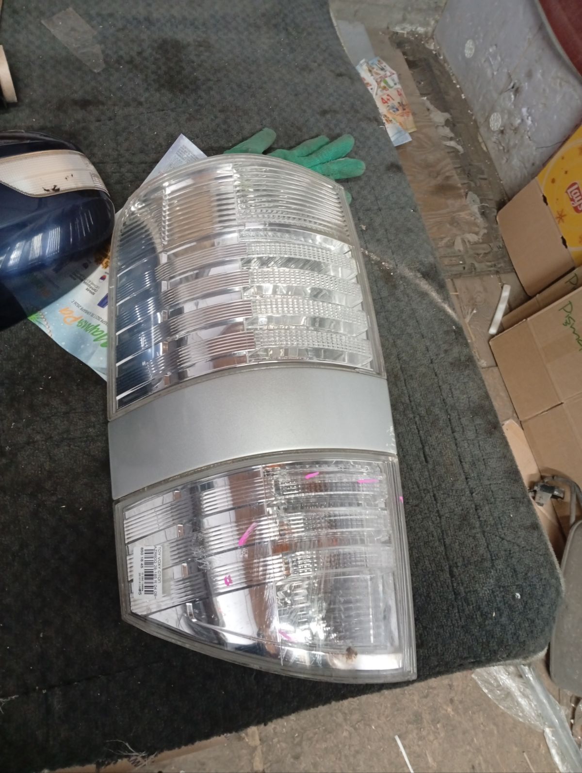 Стоп 28-185 28-185 на Toyota Voxy AZR60G Фото 7