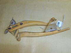 Крепление капота на Honda Fit GE6 Фото 2