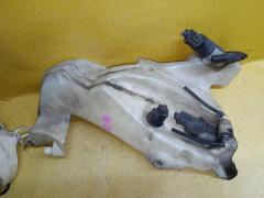 Бачок омывателя 8E0955451AR на Audi A4 8E Фото 3