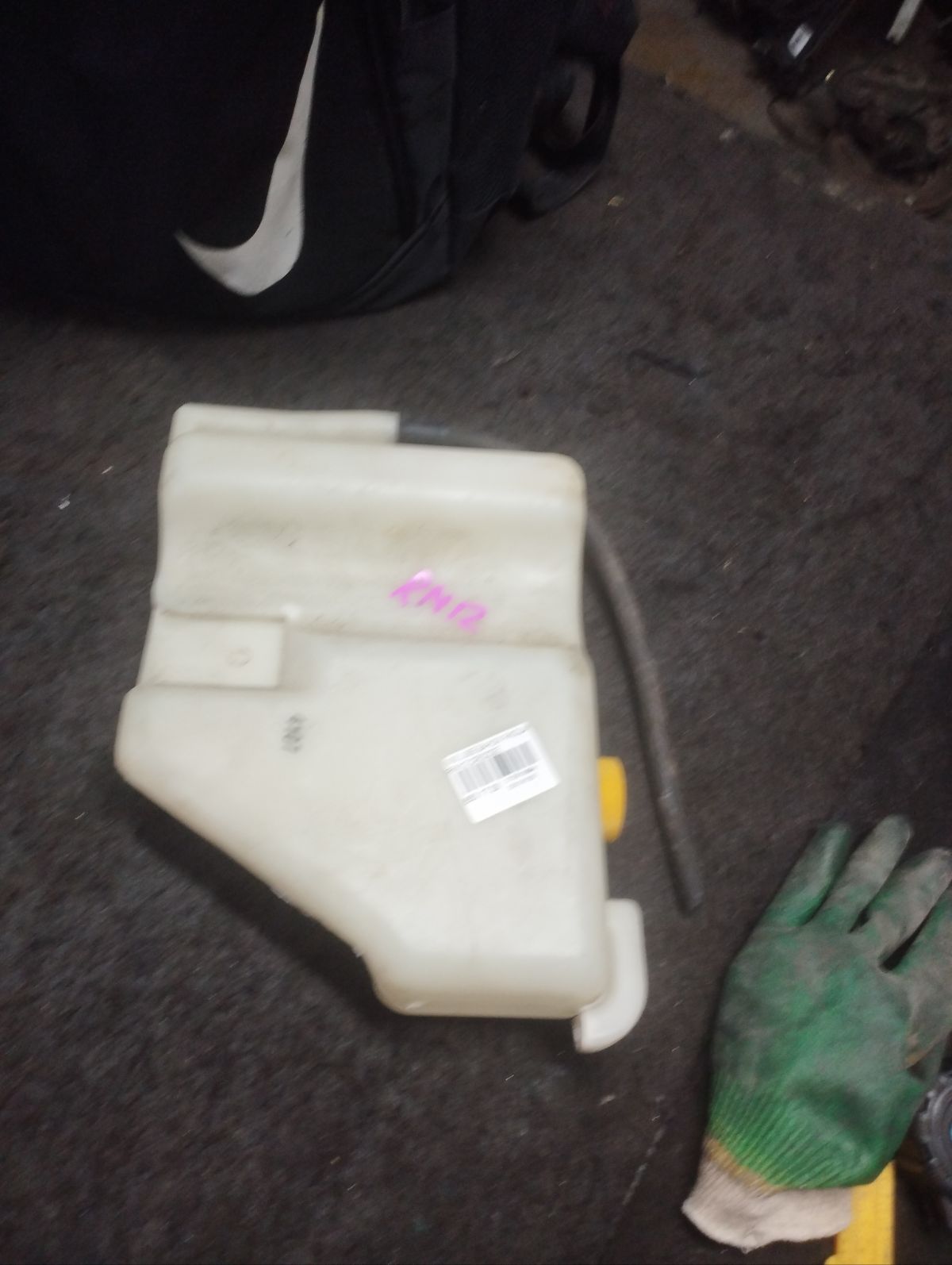 Бачок расширительный 21710WF500 на Nissan Liberty RM12 QR20DE Фото 3