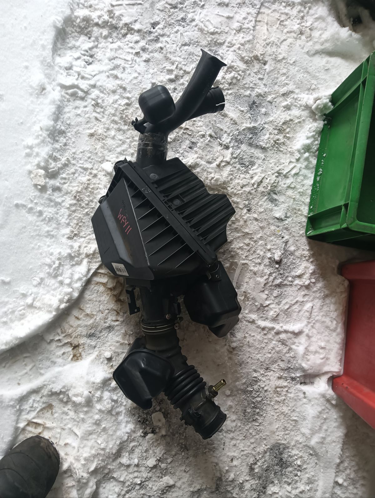 Корпус воздушного фильтра на Nissan Wingroad WFY11 QG15DE Фото 8