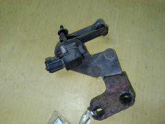 Датчик регулировки наклона фар на Mitsubishi Grandis NA4W Фото 2